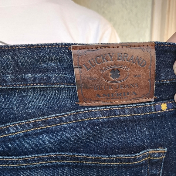 42 men LUCKY BRAND 429 Classic Straight Dark Blue Jean 42x32 -> 42x31 - Picture 9 of 14